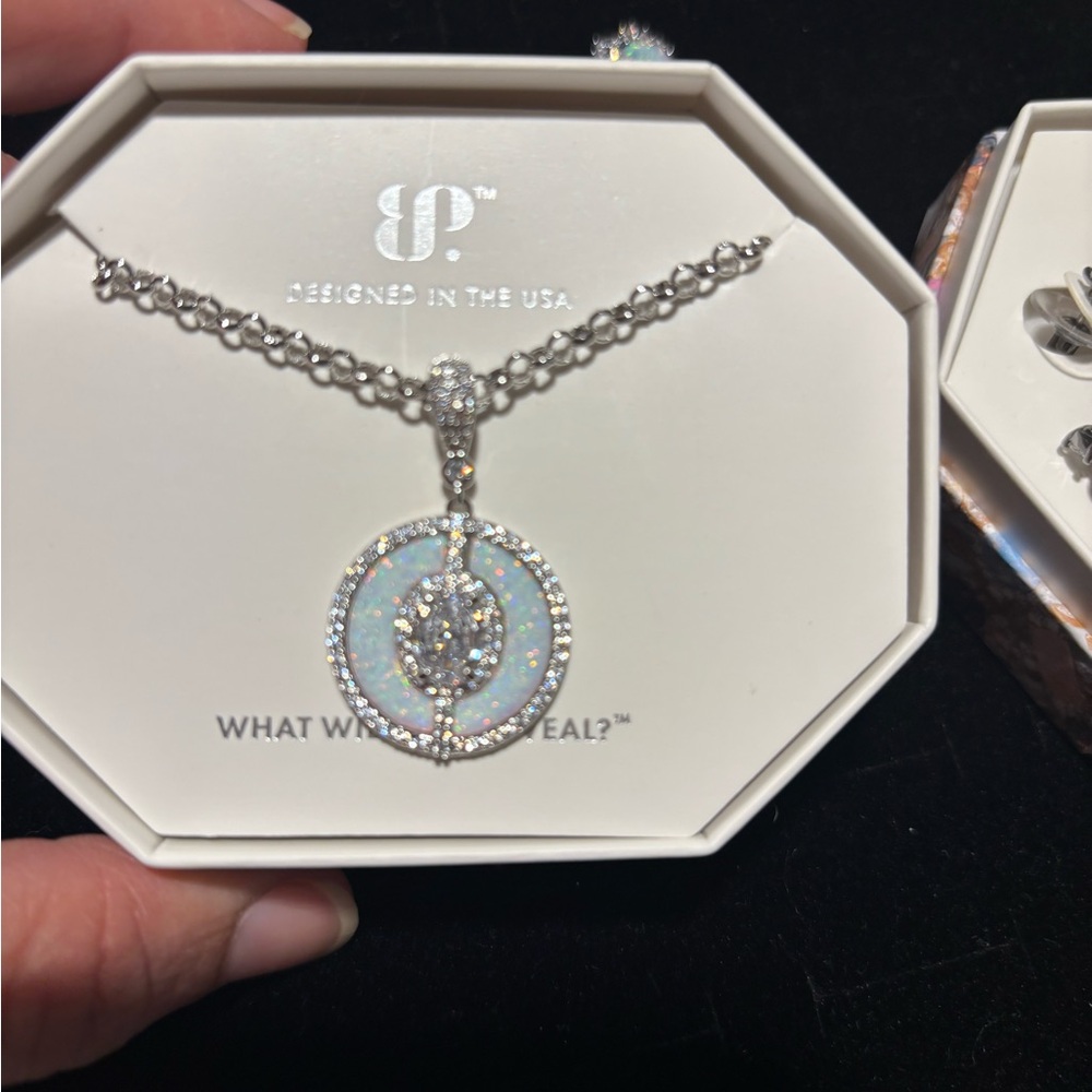Bomb Party October White Opal Silver Necklace, earring & ring set - Picture 5 of 10